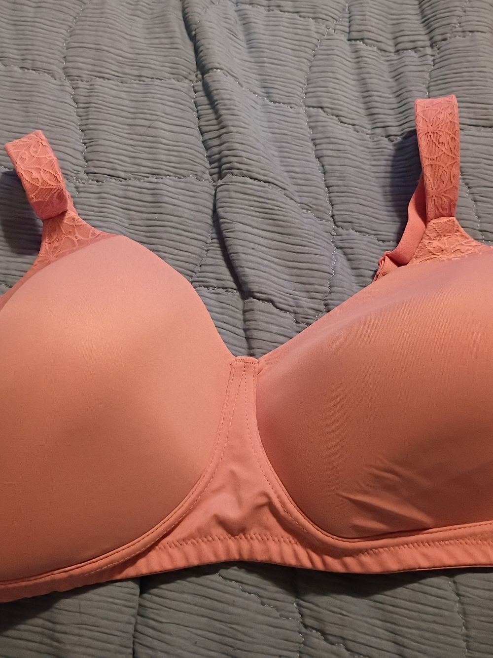Playtex Smooth Molded Bra in Coral Pink